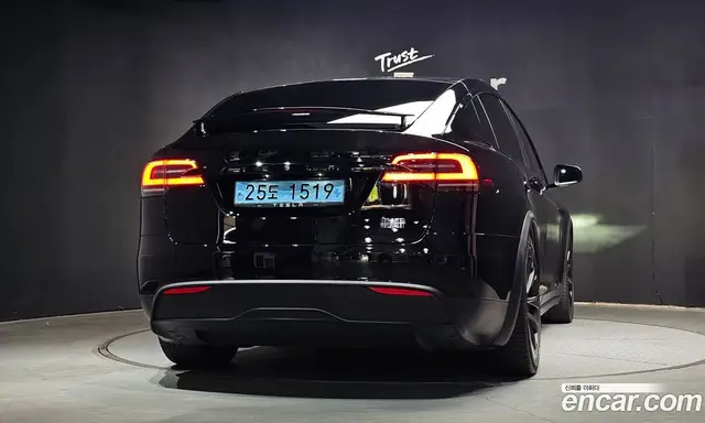 Tesla Model X 2023 0.3 автомат (гидро), миниатюра 4