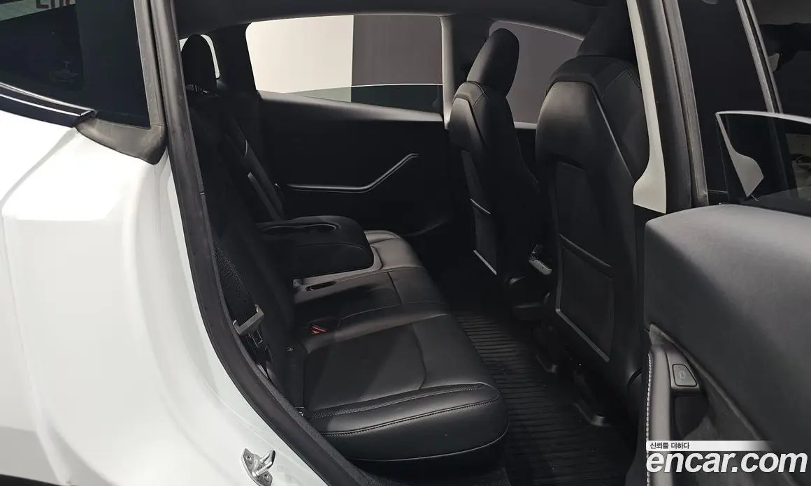 Tesla Model Y 2024 0.2 автомат (гидро), фото 16 Tesla Model Y 2024 0.2 автомат (гидро), фото 16