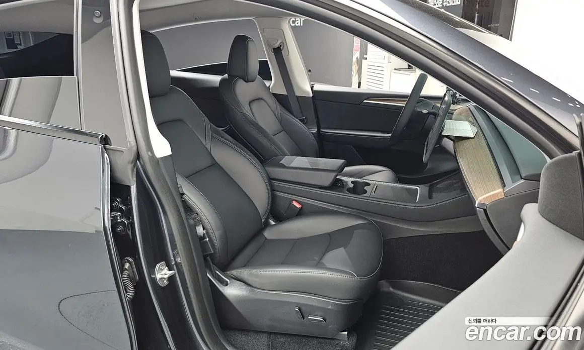 Tesla Model Y 2025 0.2 автомат (гидро), фото 16 Tesla Model Y 2025 0.2 автомат (гидро), фото 16
