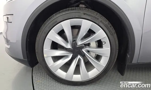 Tesla Model Y 2025 0.2 автомат (гидро), миниатюра 5 Tesla Model Y 2025 0.2 автомат (гидро), миниатюра 5