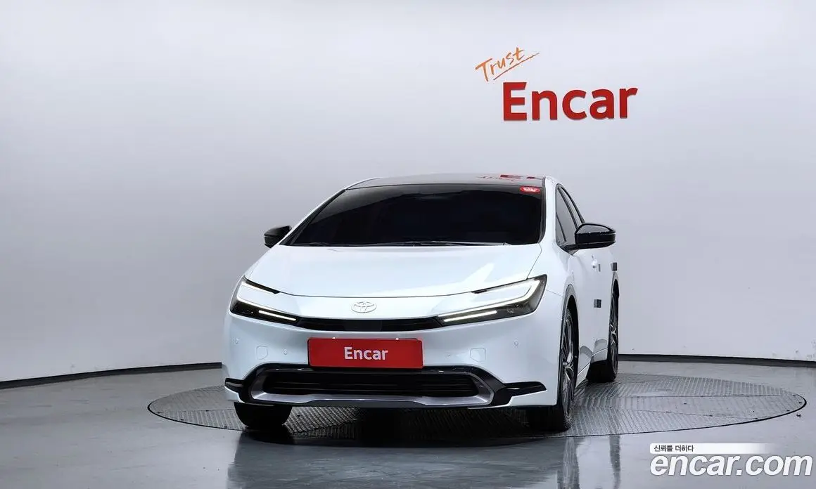 Toyota Prius 2025 2.0 автомат (гидро), фото 3 Toyota Prius 2025 2.0 автомат (гидро), фото 3