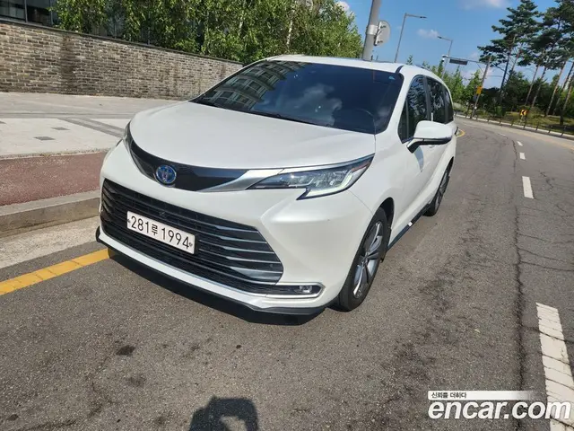 Toyota Sienna 2024 2.5 автомат (гидро), миниатюра 5 Toyota Sienna 2024 2.5 автомат (гидро), миниатюра 5