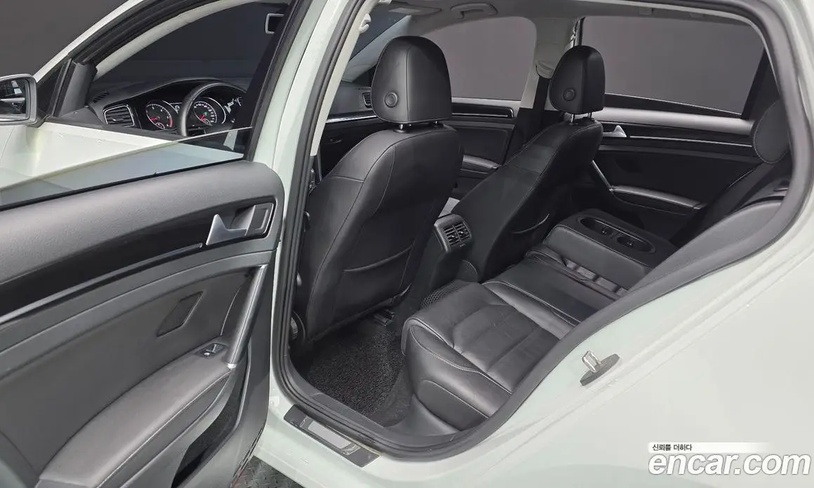 Volkswagen Golf 2014 2.0 автомат (гидро), фото 17