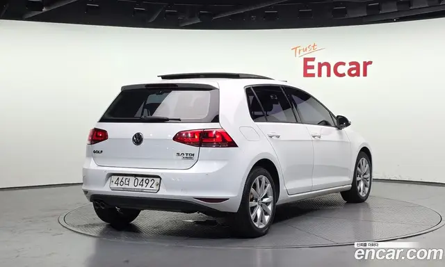 Volkswagen Golf 2016 2.0 автомат (гидро), миниатюра 2