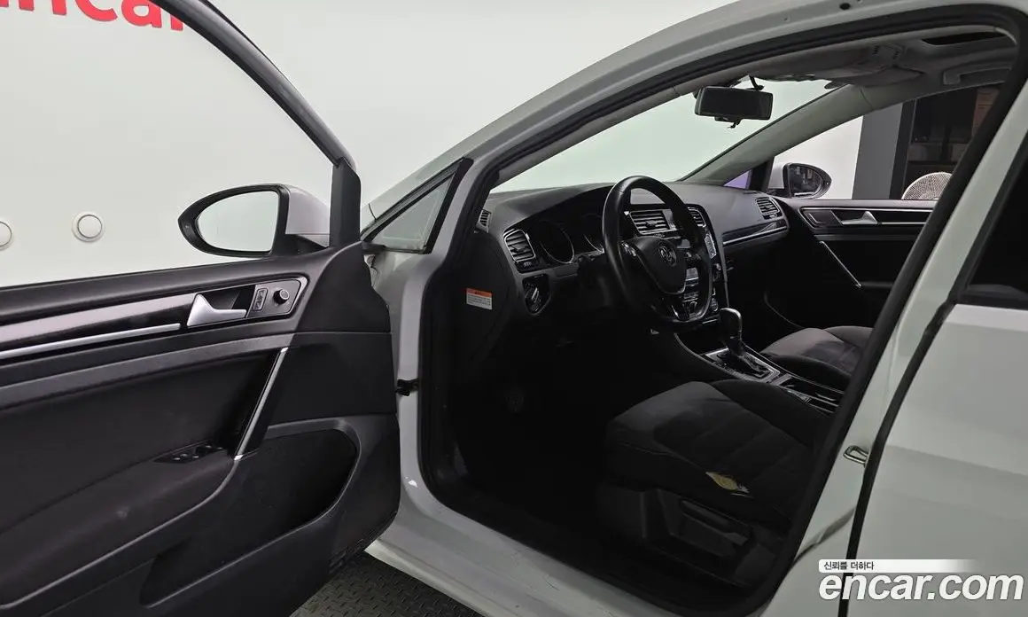 Volkswagen Golf 2016 2.0 автомат (гидро), фото 10