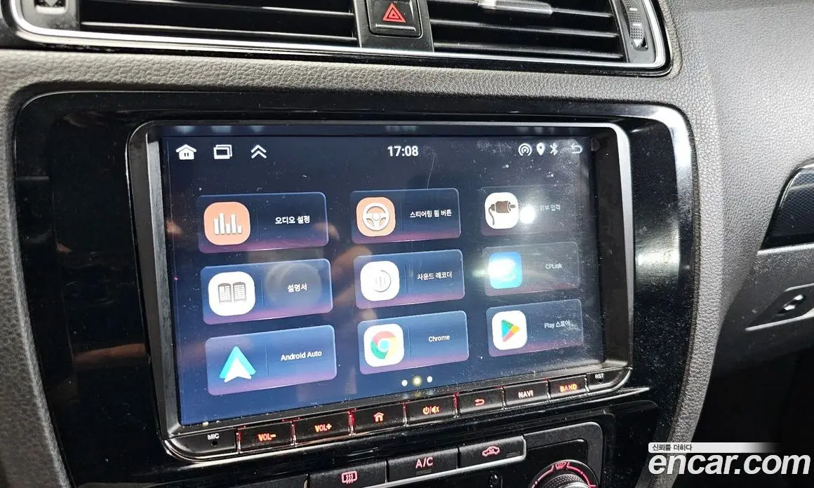 Volkswagen Jetta 2015 2.0 автомат (гидро), фото 15