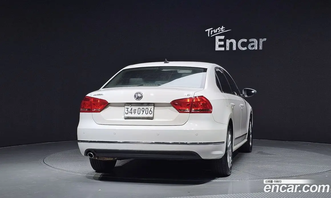 Volkswagen Passat 2015 1.8 автомат (гидро), фото 4