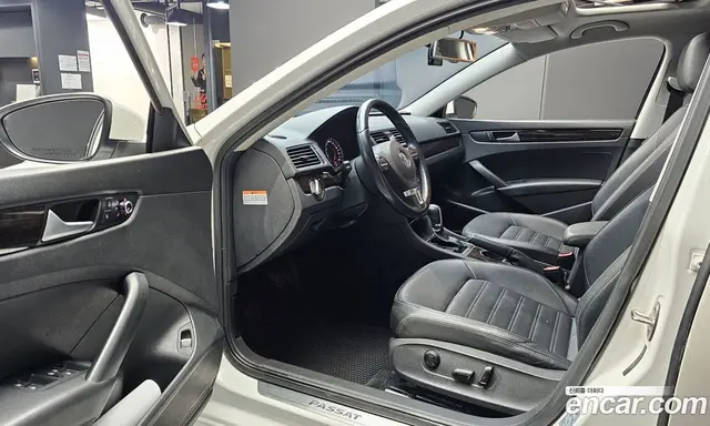 Volkswagen Passat 2015 1.8 автомат (гидро), миниатюра 10