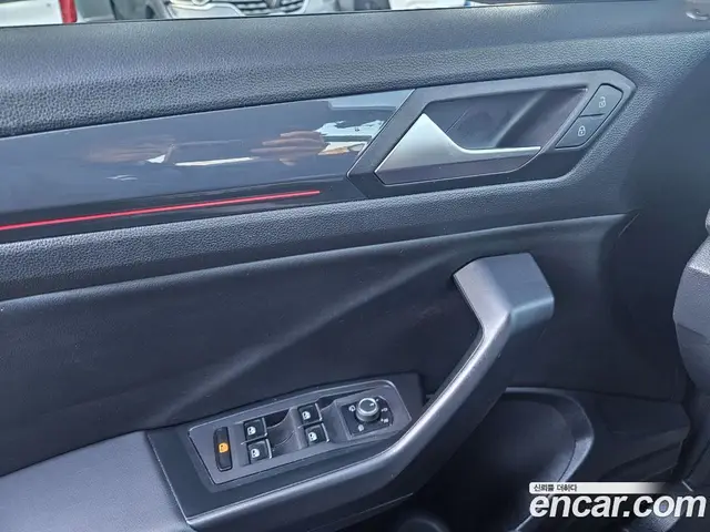 Volkswagen T-Roc 2021 2.0 автомат (гидро), миниатюра 12