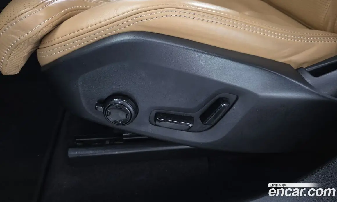 Volvo XC60 2018 2.0 автомат (гидро), фото 28