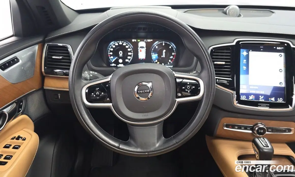Volvo XC90 2018 2.0 автомат (гидро), фото 13