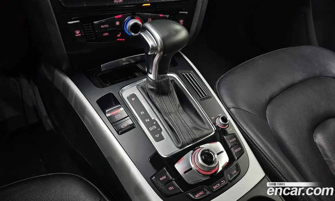 Audi A4 2015 2.0 автомат (гидро), фото 9
