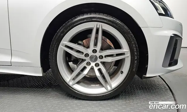 Audi A5 2021 2.0 автомат (гидро), миниатюра 6