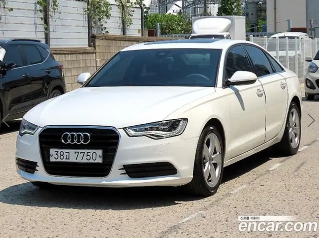 Audi A6 2015 2.0 автомат (гидро), миниатюра 2