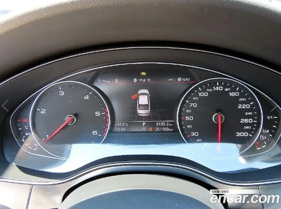 Audi A6 2015 2.0 автомат (гидро), фото 9
