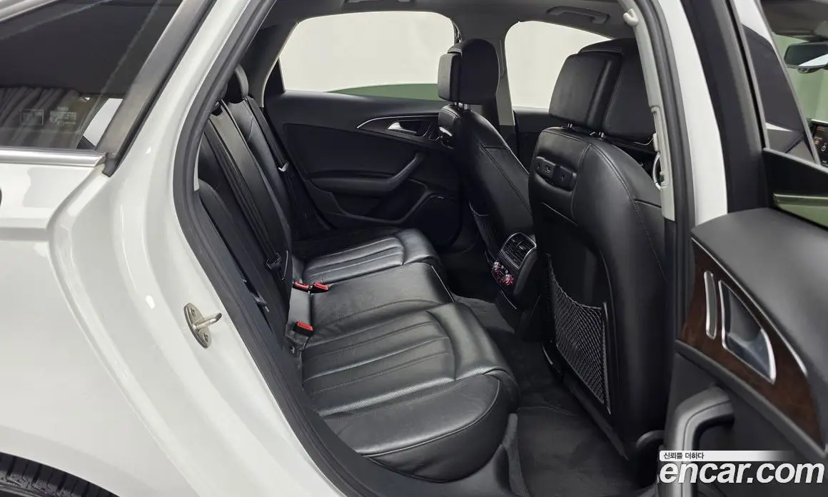 Audi A6 2015 3.0 автомат (гидро), фото 12