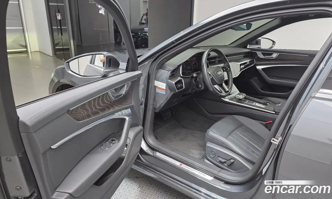 Audi A6 2020 2.0 автомат (гидро), фото 13