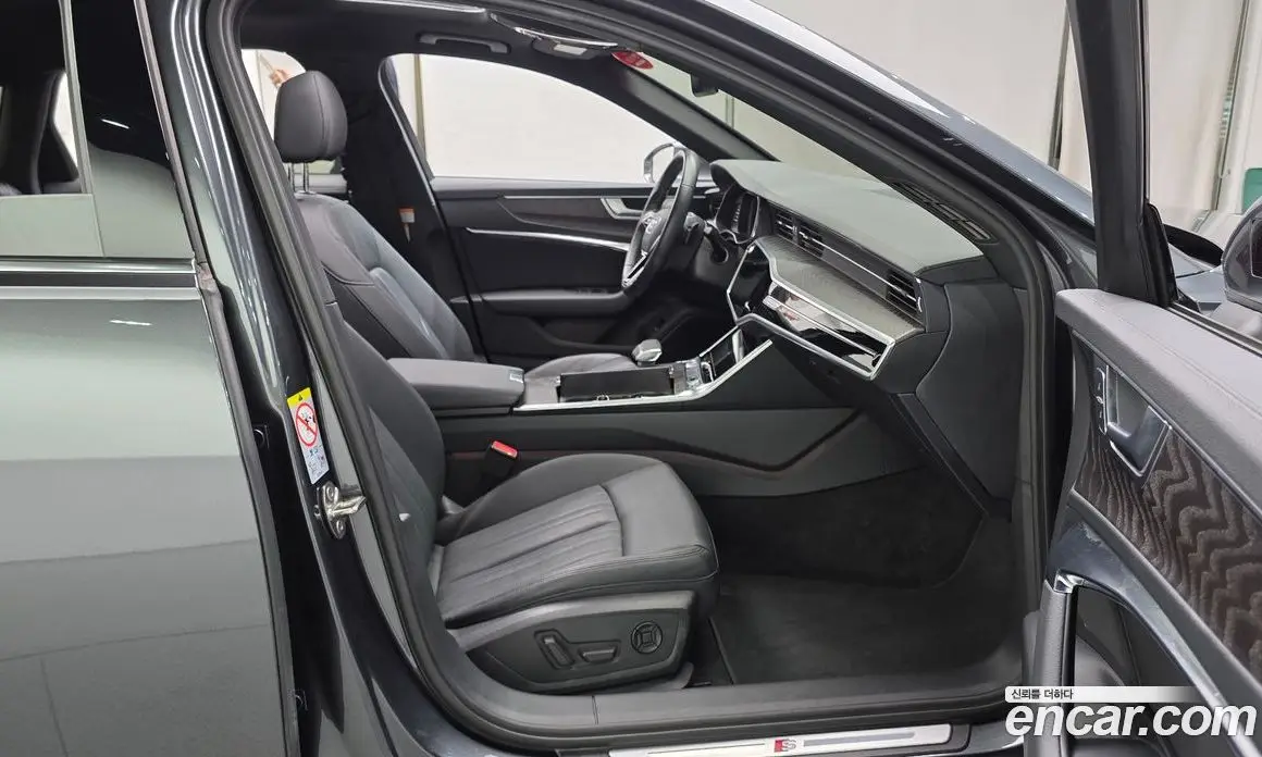 Audi A6 2020 2.0 автомат (гидро), фото 16