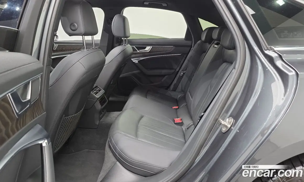 Audi A6 2020 2.0 автомат (гидро), фото 18