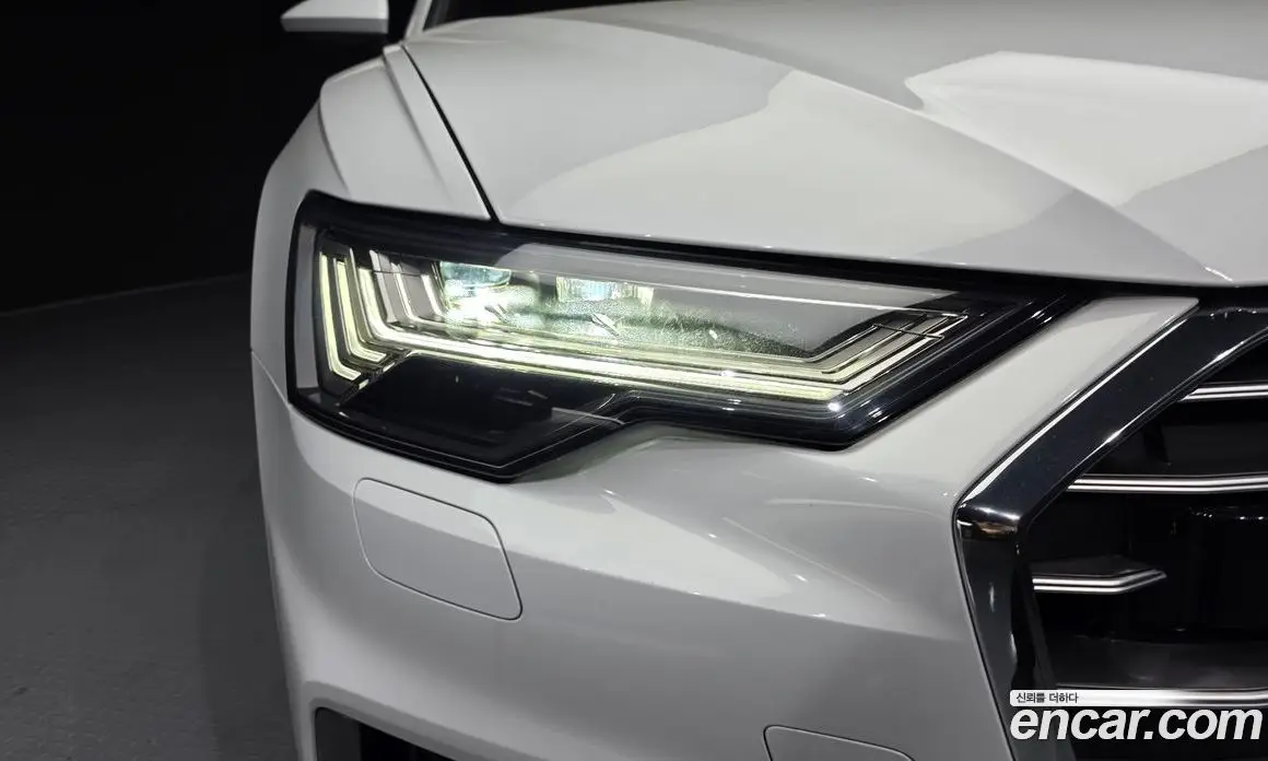 Audi A6 2023 2.0 автомат (гидро), фото 8