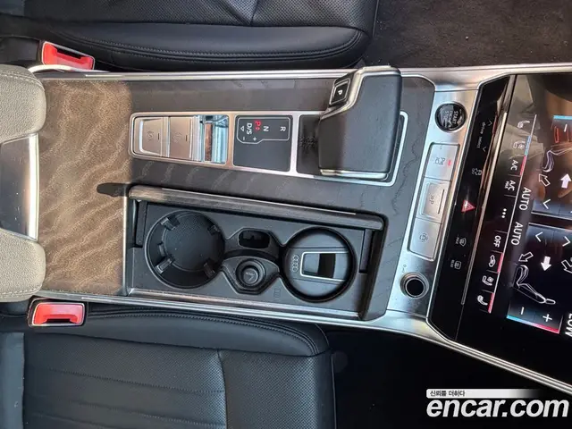 Audi A6 2023 2.0 автомат (гидро), миниатюра 7