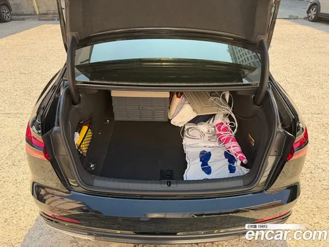 Audi A6 2023 2.0 автомат (гидро), миниатюра 10