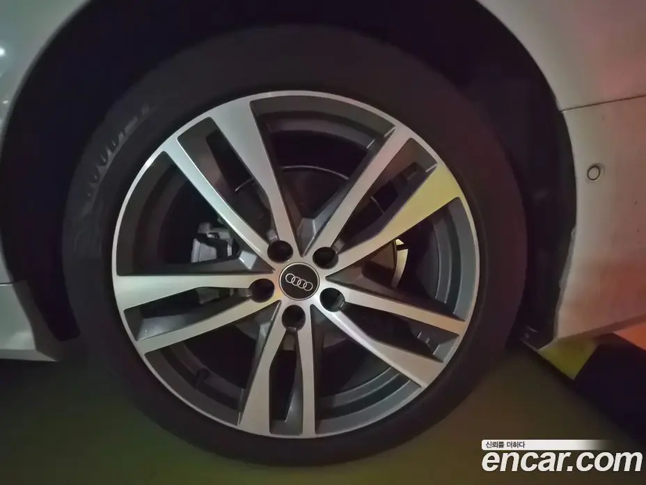 Audi A6 2023 2.0 автомат (гидро), фото 20