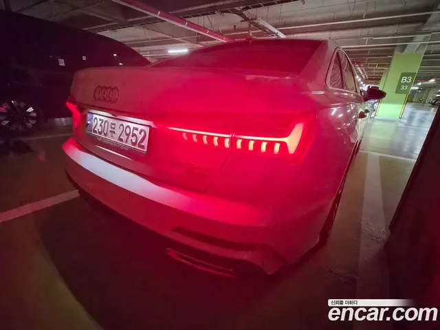 Audi A6 2023 2.0 автомат (гидро), миниатюра 5