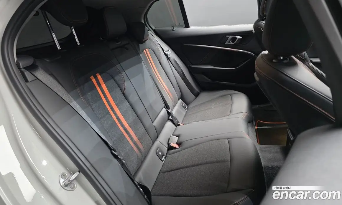 BMW 1 серия 2020 2.0 автомат (гидро), фото 17