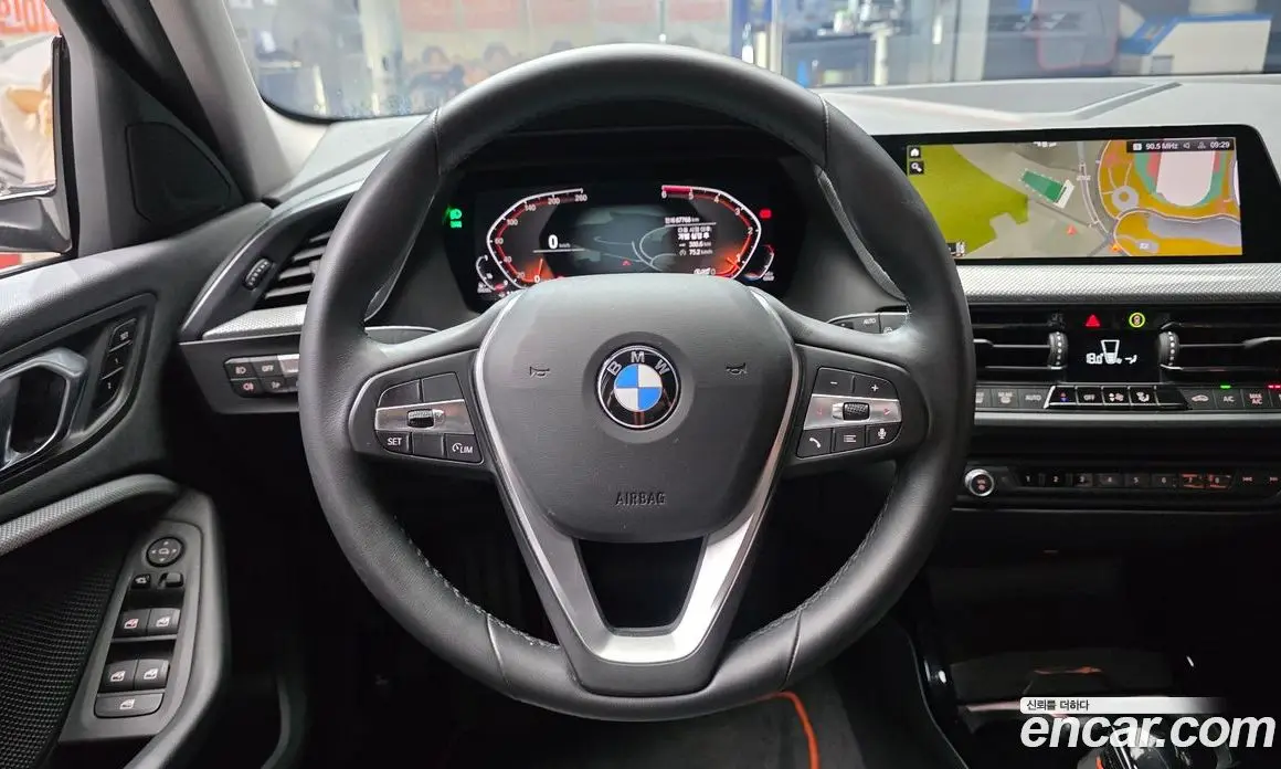 BMW 1 серия 2020 2.0 автомат (гидро), фото 19
