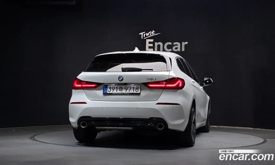 BMW 1 серия 2020 2.0 автомат (гидро), фото 4