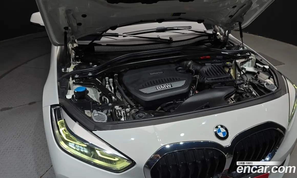 BMW 1 серия 2020 2.0 автомат (гидро), фото 6