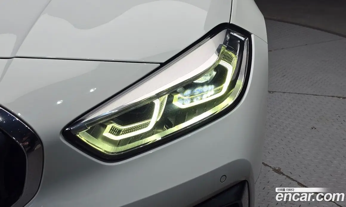 BMW 1 серия 2020 2.0 автомат (гидро), фото 8