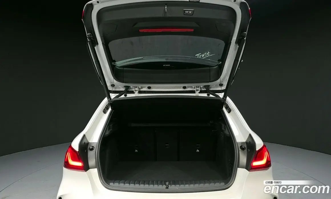 BMW 1 серия 2022 2.0 автомат (гидро), фото 19