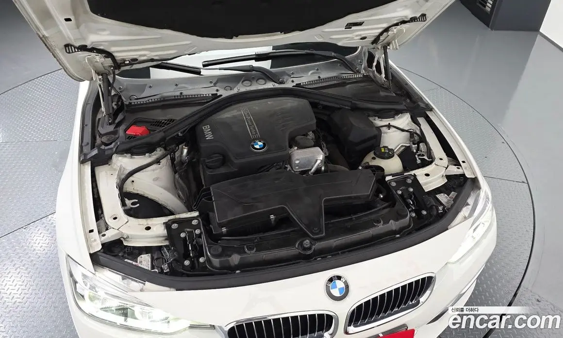BMW 3 серия 2015 2.0 автомат (гидро), фото 6