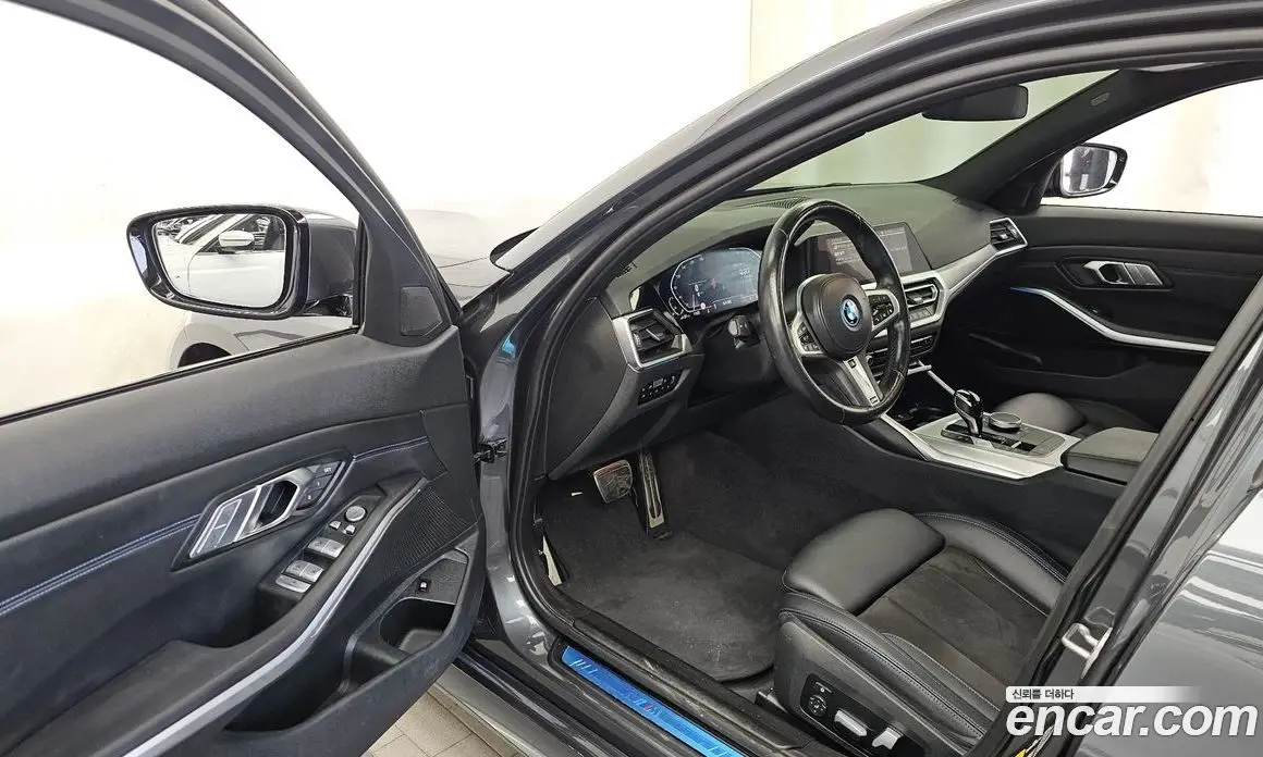 BMW 3 серия 2022 2.0 автомат (гидро), фото 13