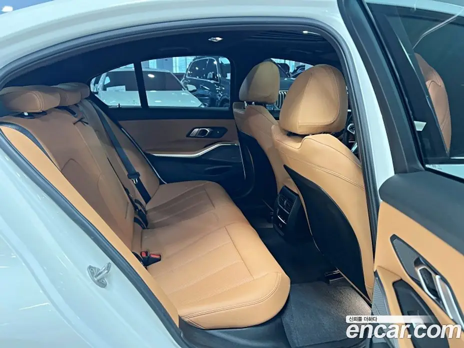 BMW 3 серия 2023 2.0 автомат (гидро), фото 13