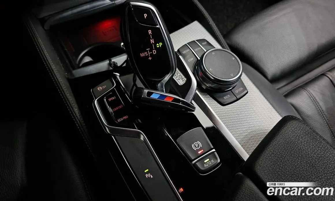 BMW 5 серия 2017 2.0 автомат (гидро), фото 12