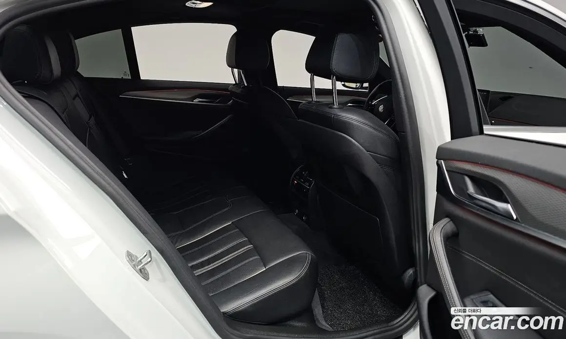 BMW 5 серия 2017 2.0 автомат (гидро), фото 17