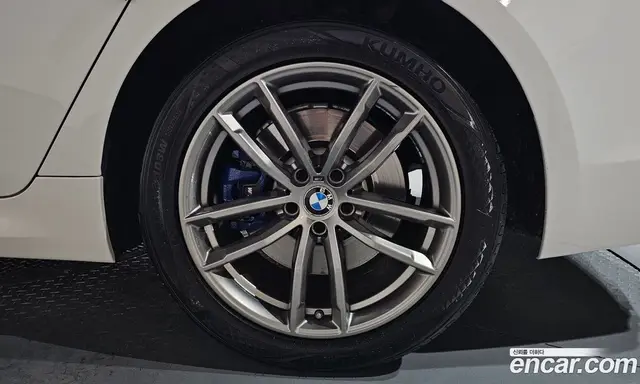 BMW 5 серия 2017 2.0 автомат (гидро), миниатюра 7