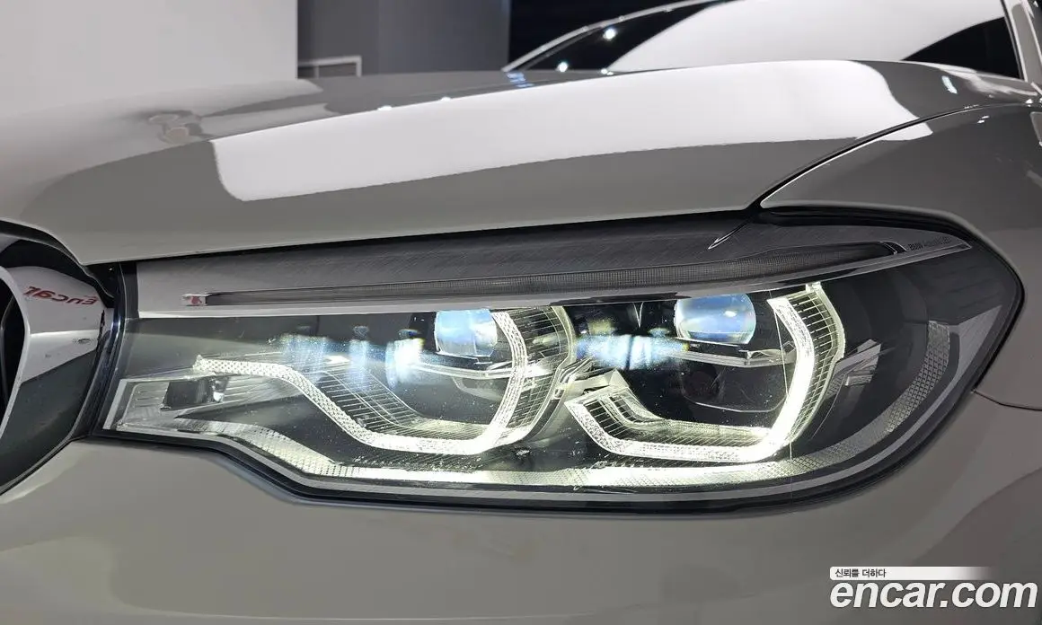BMW 5 серия 2017 2.0 автомат (гидро), фото 8