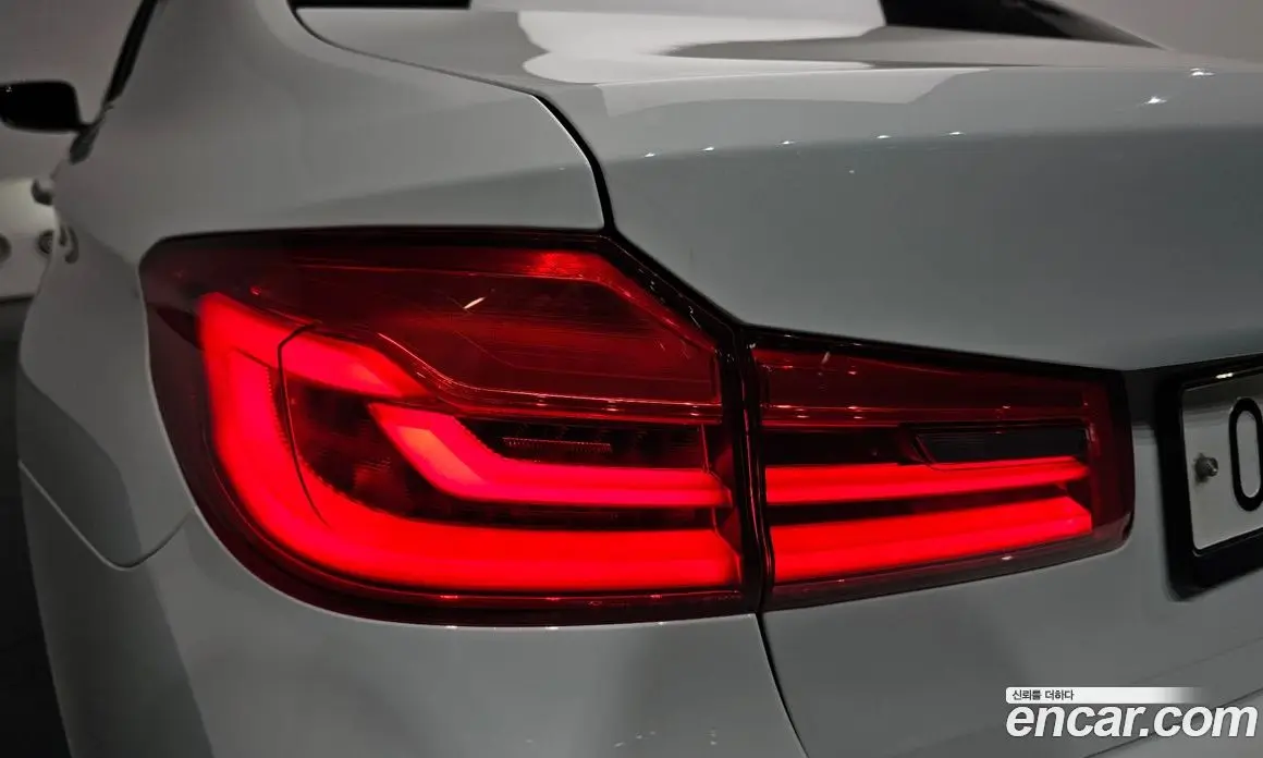 BMW 5 серия 2017 2.0 автомат (гидро), фото 9