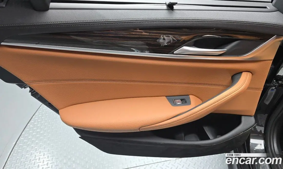 BMW 5 серия 2022 2.0 автомат (гидро), фото 15