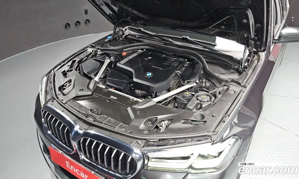 BMW 5 серия 2022 2.0 автомат (гидро), фото 6