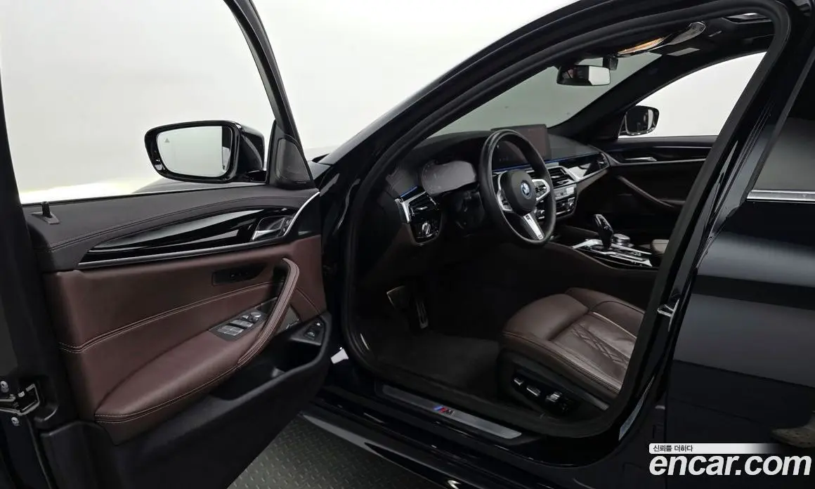 BMW 5 серия 2022 2.0 автомат (гидро), фото 13