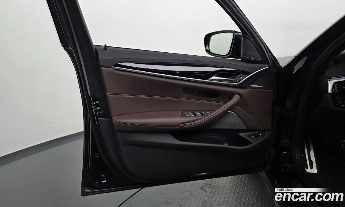 BMW 5 серия 2022 2.0 автомат (гидро), фото 14