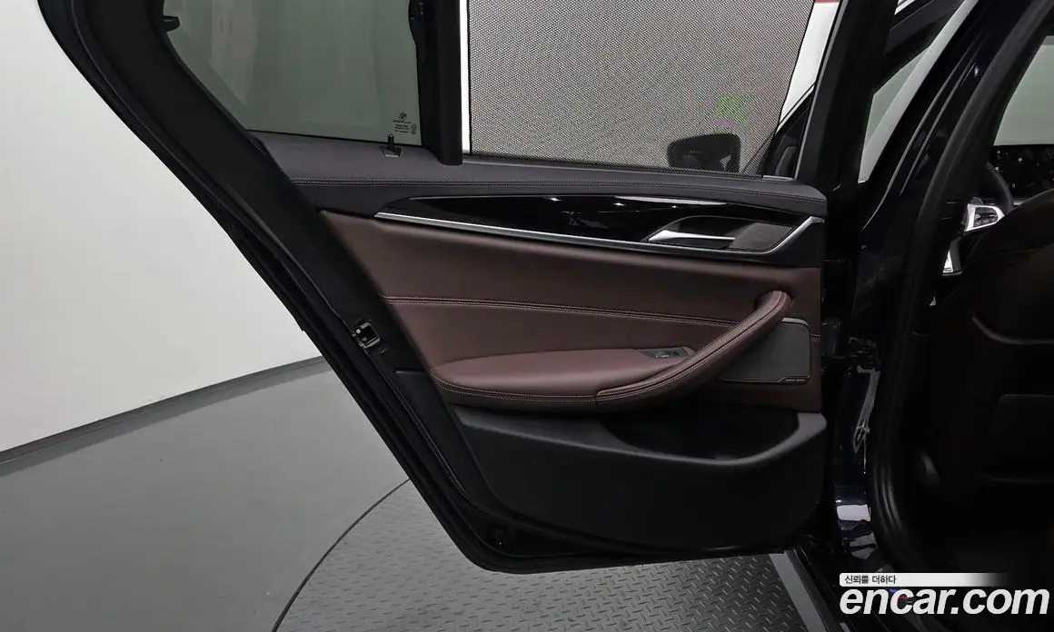 BMW 5 серия 2022 2.0 автомат (гидро), фото 15