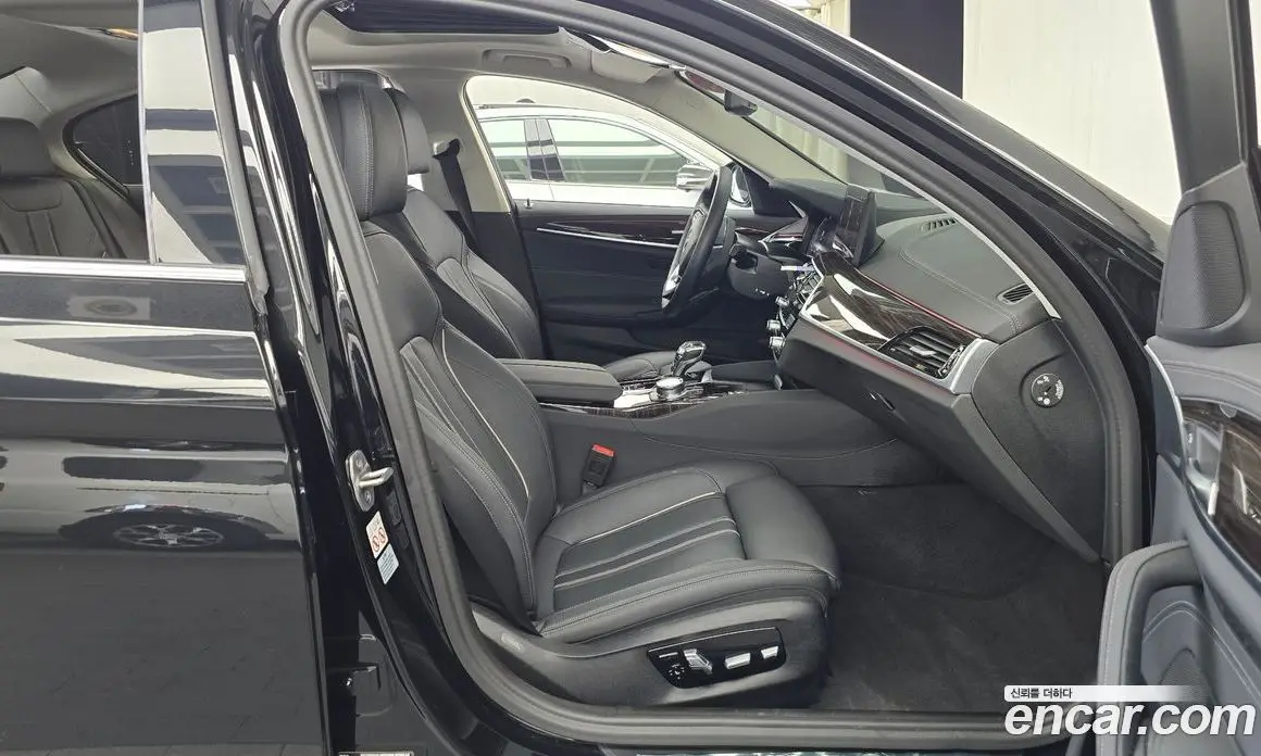 BMW 5 серия 2023 2.0 автомат (гидро), фото 16