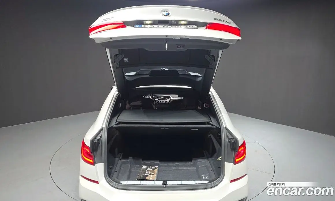 BMW 6 серия 2022 2.0 автомат (гидро), фото 26