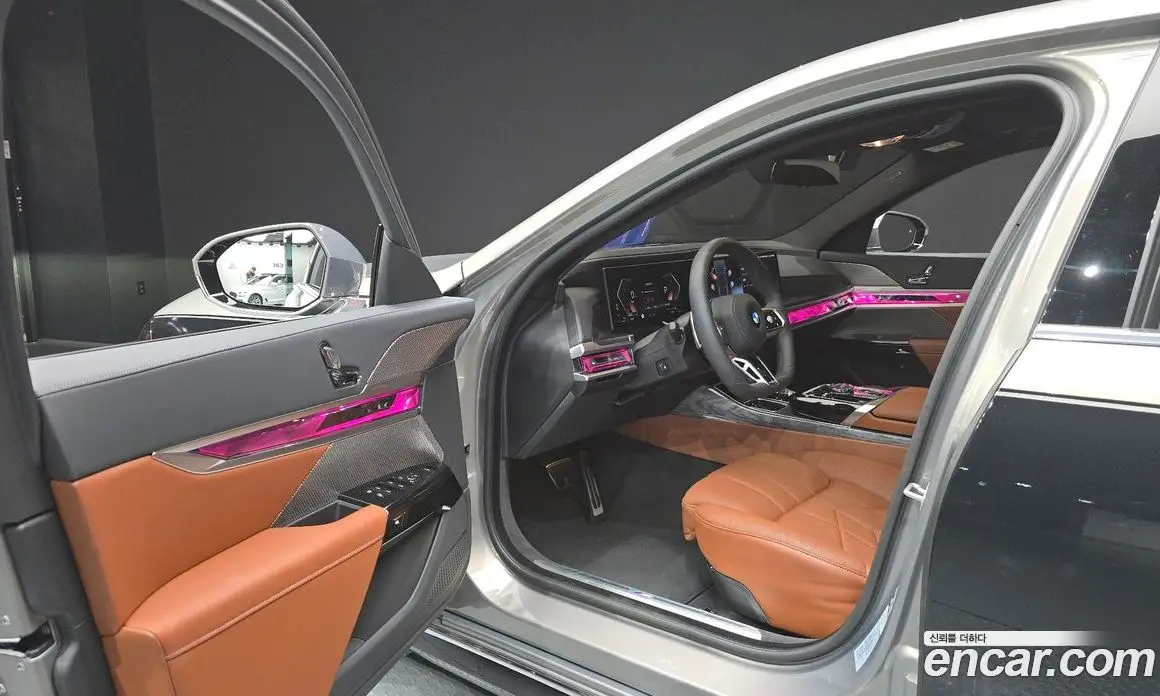 BMW 7 серия 2025 3.0 автомат (гидро), фото 13